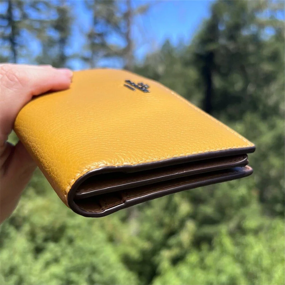 COACH Yellow Pebble Leather Bifold Snap Wallet with Gunmetal Hardware AUTHENTIC